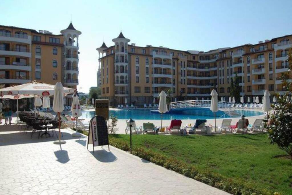 Ferienwohnung Royal Sun, 6 People, 600 M From The Sea Slantschew brjag Exterior foto