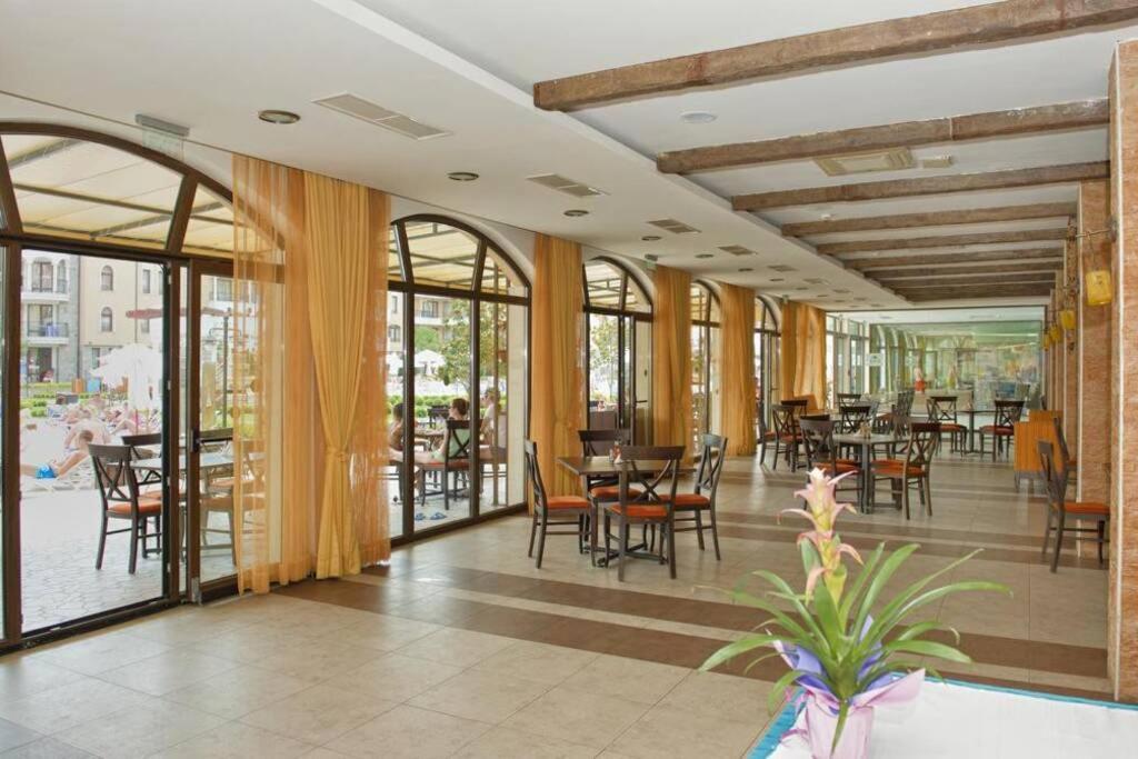 Ferienwohnung Royal Sun, 6 People, 600 M From The Sea Slantschew brjag Exterior foto