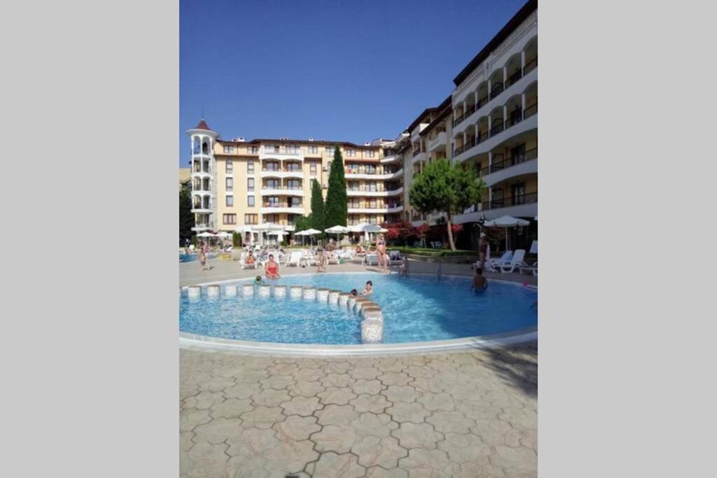 Ferienwohnung Royal Sun, 6 People, 600 M From The Sea Slantschew brjag Exterior foto