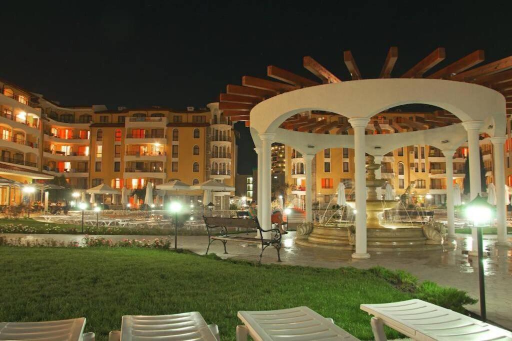 Ferienwohnung Royal Sun, 6 People, 600 M From The Sea Slantschew brjag Exterior foto